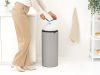 Brabantia Touch Bin New Soft-Touch nyomófedeles hulladékgyűjtő belső tartállyal, kerek, 30L - G méret, acél,