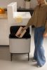Brabantia Bo Touch Bin nyomófedeles hulladékgyűjtő, magasított, lábakon álló, műanyag tartály, 36L - R méret, acél,