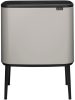 Brabantia Bo Touch Bin nyomófedeles szelektív hulladékgyűjtő, magasított, lábakon álló, műanyag tartály, 3x11L - X méret