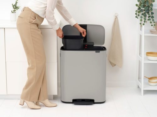 Brabantia Bo Pedal Bin pedálos szelektív hulladékgyűjtő szagmentesen záródó Soft-Close fedél, műanyag tartály, 2x30L