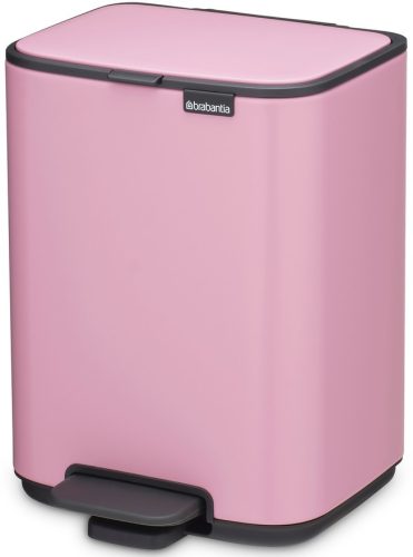 Brabantia Bo Pedal Bin pedálos hulladékgyűjtő szagmentesen záródó Soft-Close fedél, karcsú, négyzetes forma, műanyag