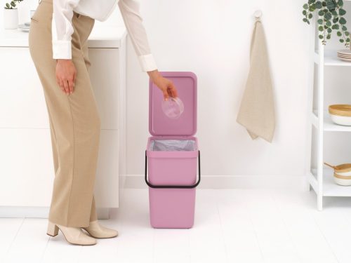 Brabantia Sort & Go konyhai szemetes felnyitható fedéllel, fogantyúval szelektív és komposzt gyűjtéséhez, 25L - J méret,