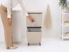 Brabantia SortUp Recycle Bin Hi 2 szintes szelektív hulladékgyűjtő torony lábakon, felhajtható fedéllel, 20+25L