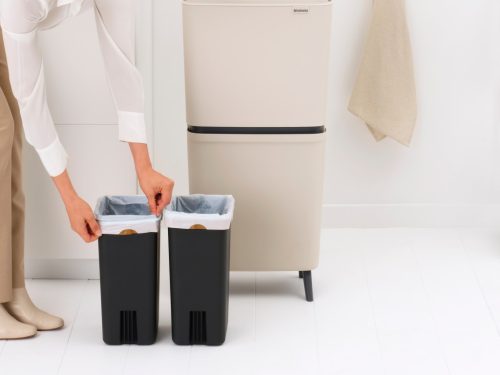 Brabantia SortUp Recycle Bin Hi 2 szintes szelektív hulladékgyűjtő torony lábakon, felhajtható fedéllel, 10+10+25L