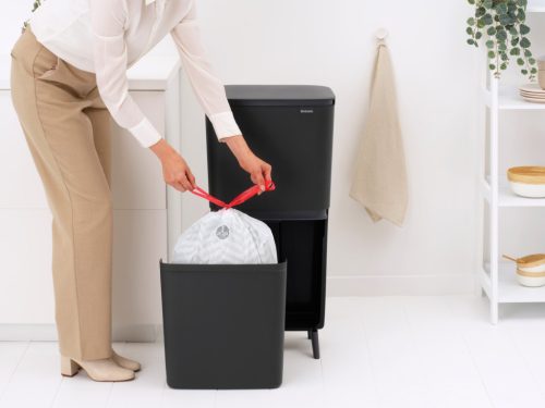 Brabantia SortUp Recycle Bin Hi 2 szintes szelektív hulladékgyűjtő torony lábakon, felhajtható fedéllel, 20+25L