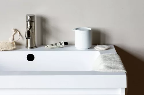 Brabantia MindSet kozmetikai rendszerező, vattakorong tároló szilikon fedéllel, csúszásmentes talppal, acél, szikrázó