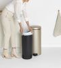 Brabantia NewIcon pedálos hulladékgyűjtő szagmentesen záródó Soft-Close fedél, műanyag tartály, 30L - G méret, acél,