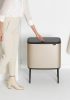 Brabantia Bo Touch Bin nyomófedeles szelektív hulladékgyűjtő, magasított, lábakon álló, műanyag tartály, 11+23L - X+J