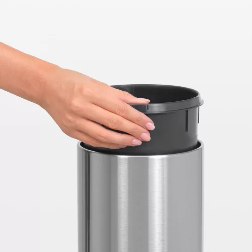 Brabantia Touch Bin fali/álló nyomófedeles hulladékgyűjtő XXS, 3L - A méret, r.m. acél, selyem ujjlenyomatmentes