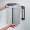 Brabantia Touch Bin fali/álló nyomófedeles hulladékgyűjtő S, szögletes, 10L - C méret, r.m. acél, fényes - 477201