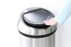 Brabantia Touch Bin nyomófedeles hulladékgyűjtő XXL, 60L - H méret, selyem ujjlenyomatmentes r.m. acél test, selyem