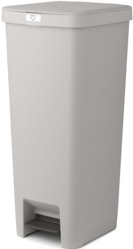 Brabantia StepUp pedálos kuka hulladéktípus jelölő ablakkal, lecsapódásgátló fedél, 40L - L méret, 91% újrahasznosított