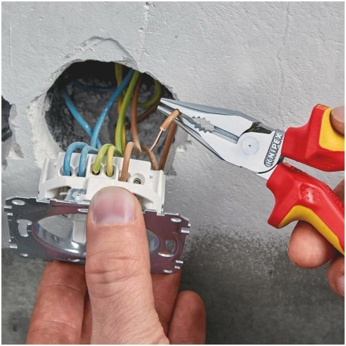 Hegyes kombinált fogó, krómozott VDE szerint szigetelt 145 mm