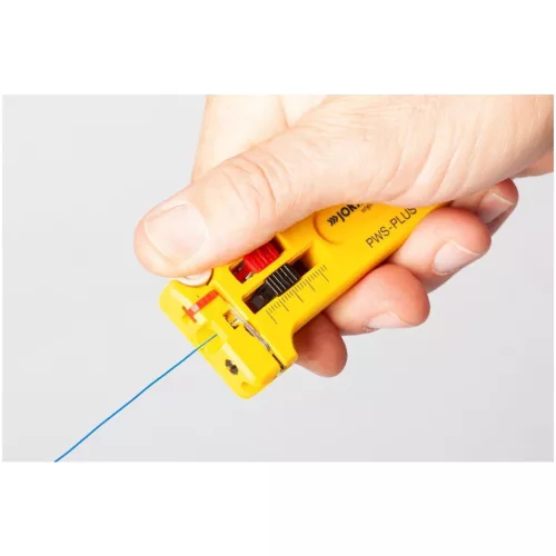 Precíziós csupaszító huzalvágóval  025-08 mm