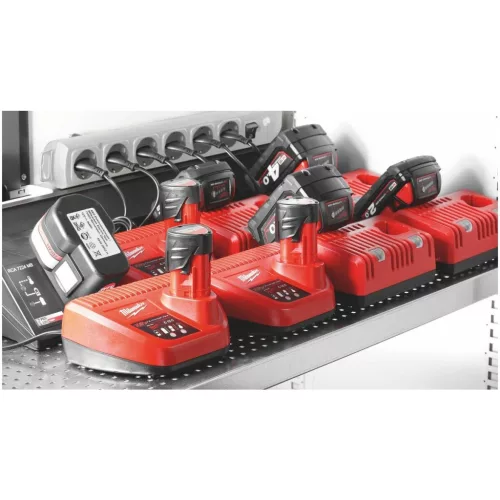 Garant GridLine Akkutöltő szekrény lemezes szárnyas ajtókkal 2000/DE mm