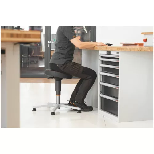 Ergonomikus munkazsámoly, szövet kárpit, talpakkal 1