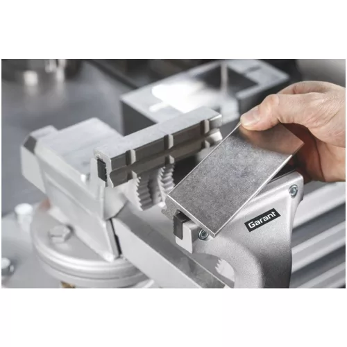 Garant Befogórendszer billenő pofával 120 mm