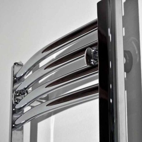 ÜNMAK Csőradiátor 400x600mm íves Fekete 282W 75/65/20 22x1x10