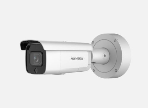 Hikvision AcuSense IP kamera. 6 Mpx-es, kültéri, kompakt, 2,8 - 12 mm varifokális, 4x zoom, WDR, VCA, IK10