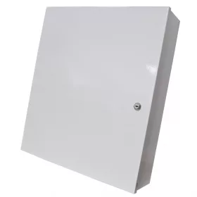   üres doboz, 498 x 556 x 132 mm, fém, univerzális, előre fúrt lyukak, tamper, zár, fehér