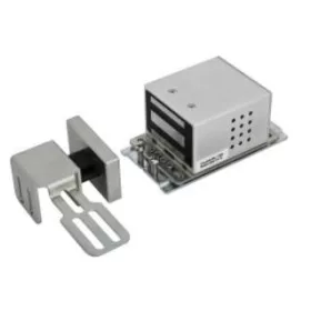   Tolóajtóra szerelhető síktapadó mágnes vezérlővel. Tápfeszültség: 12V DC, 110/240V AC, Áramfelvétel: 150mA/12V, Tartóerő: 80 kg