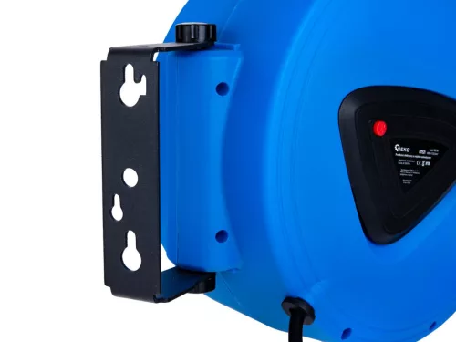 GEKO elektromos hosszabbító, autómata orsóval és fali rögzítéssel, 15 m - es