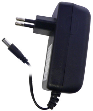 AD 12V/2000 Kapcsolóüzemű, dugasztáp, adapter kialakítású, 12VDC, 2A, 24W.