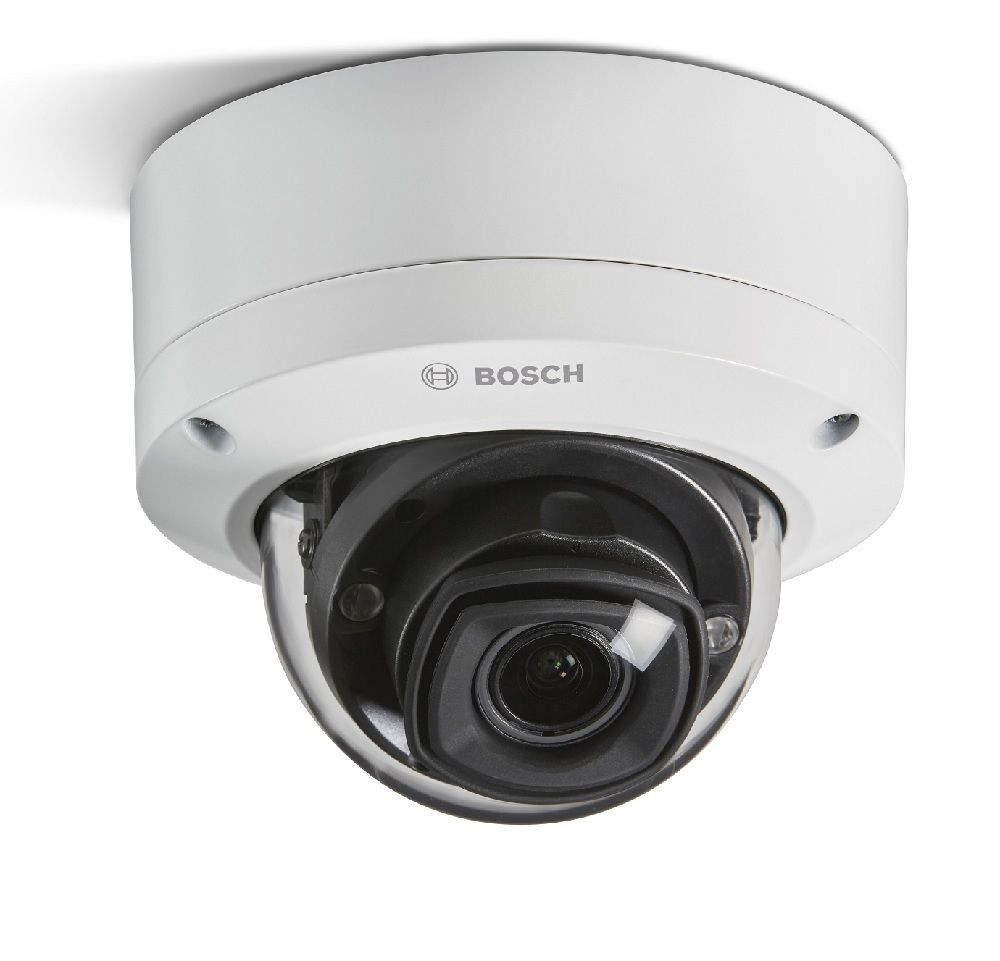 Bosch Flexidome IP kamera. 5 Mpx-es, kültéri, dome, 3,2 - 10 mm varifokális objektív, 3x motoros zoom, valós WDR, VCA, o