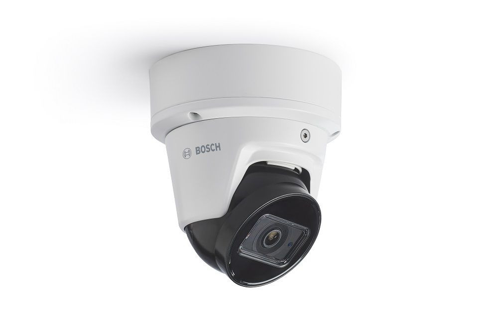 Bosch Flexidome IP kamera. 5 Mpx-es, beltéri, dome, 2,8 mm fix objektív, valós WDR, VCA, objektumkövetés, objektumazonos